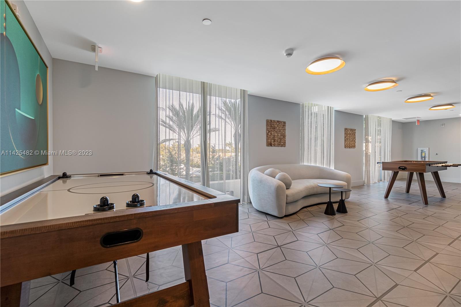 4 North Federal Highway, Unit 555 Dania Beach, FL 33004 - Photo 30 of 39