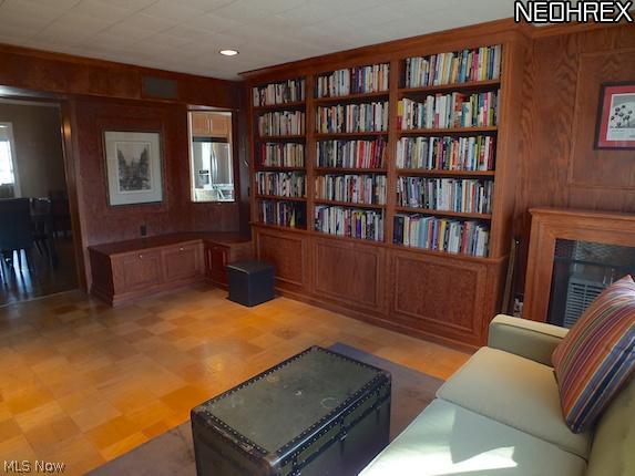 2480 Saybrook Road Cleveland, OH 44118 - Photo 9 of 23 Gallery Image 9