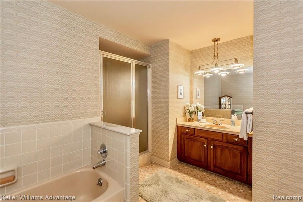 3839 Williamsburg Court Rochester Hills, MI 48309 - Photo 21 of 23