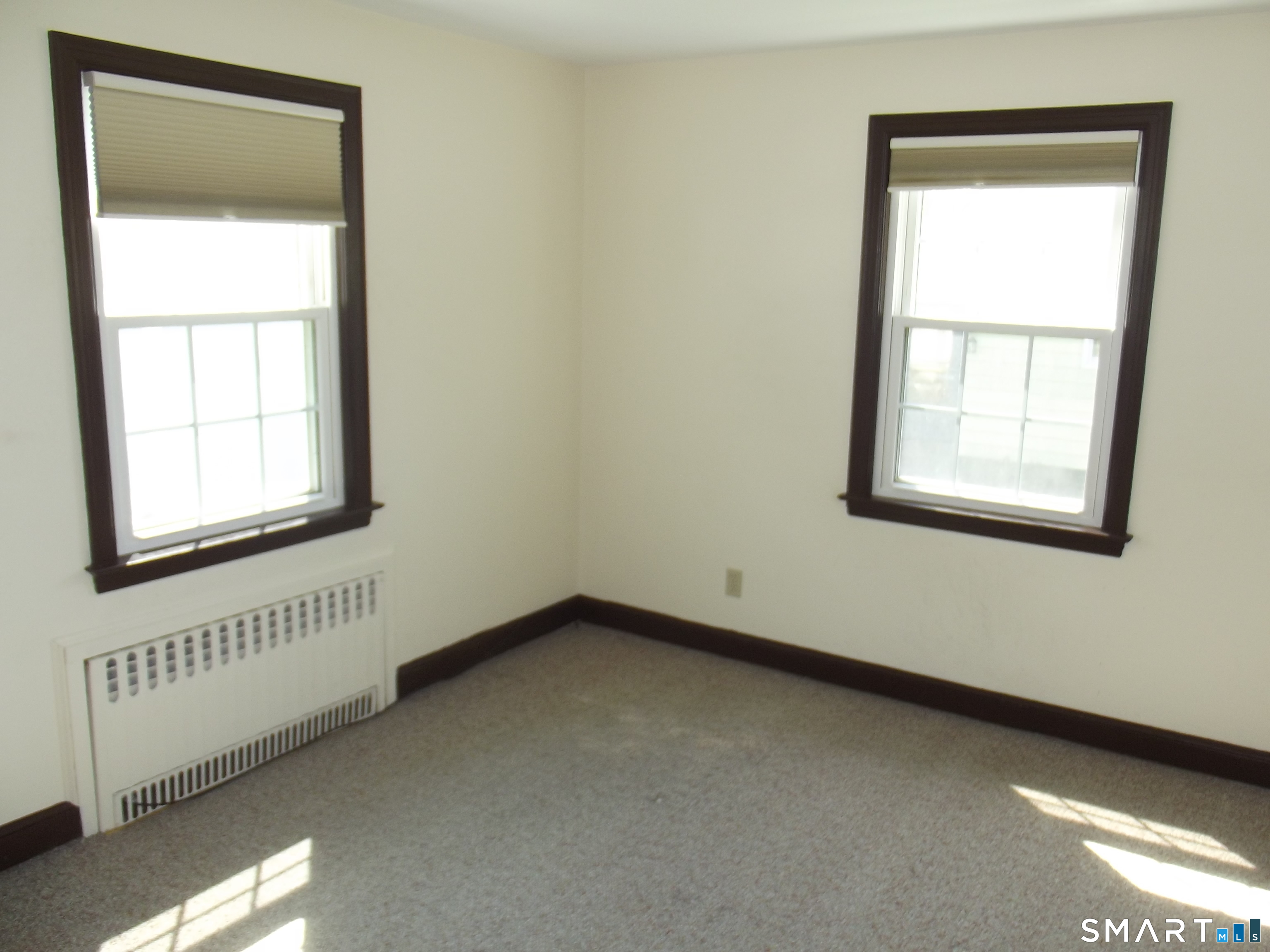 192 Wells Street Manchester, CT 06040 - Photo 20 of 27