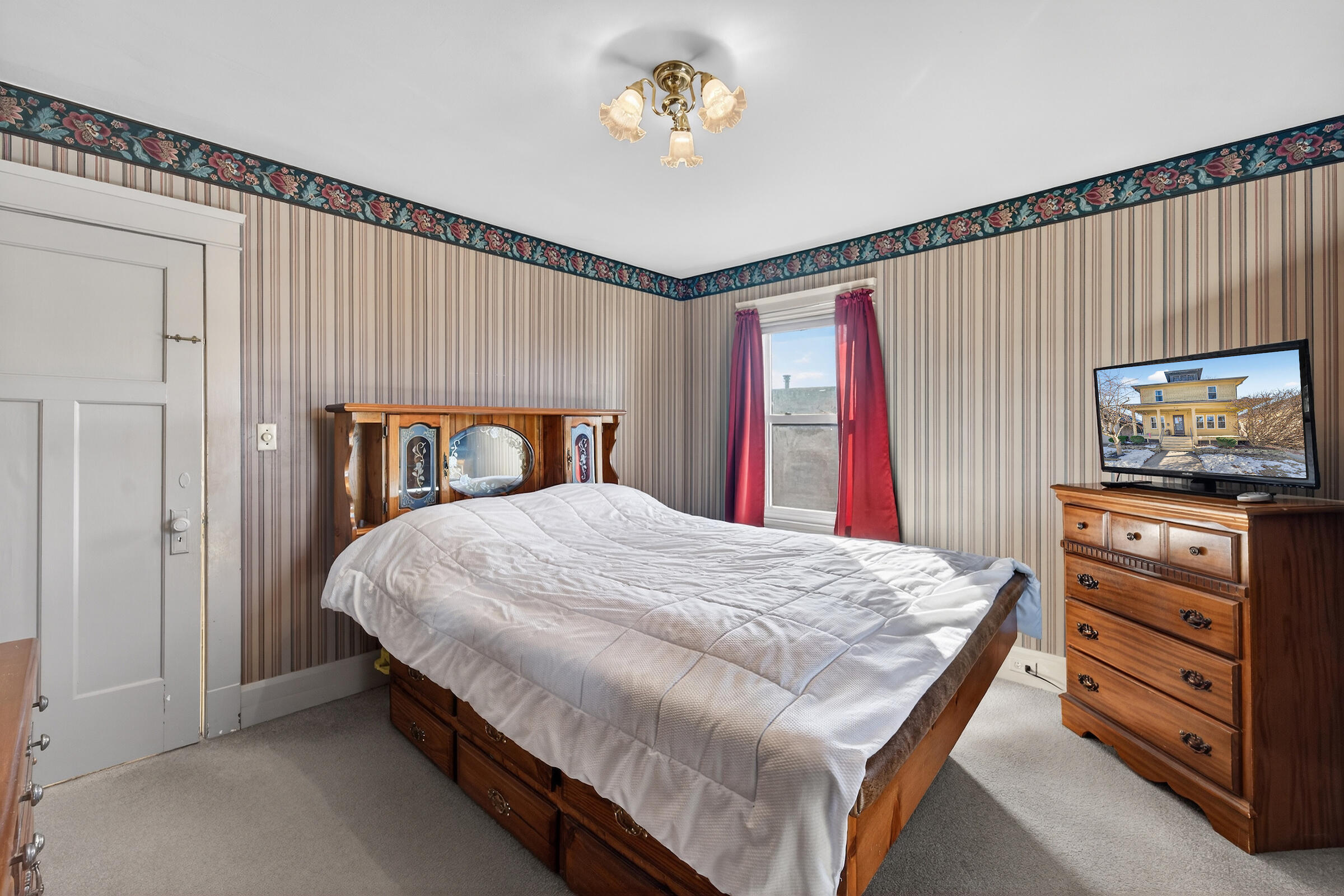 713 West Lawn Avenue Racine, WI 53405 - Photo 18 of 29 Master