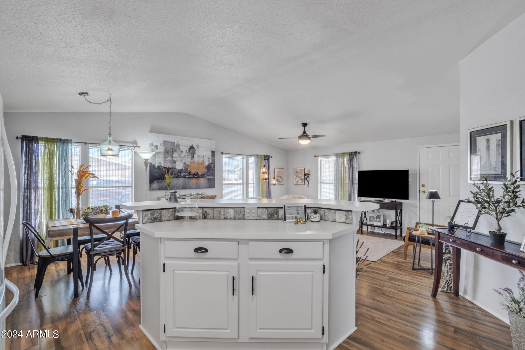 3355 South Cortez Road, Unit LOT 48 Apache Junction, AZ 85119 - Photo 6 of 28 6-web-or-mls-016_a4m_breal