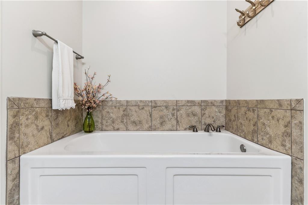 1901 Mariners Circle St. Simons Island, GA 31522 - Photo 18 of 28 Photo 18