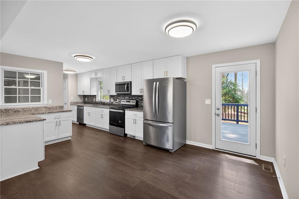 1312 Mulberry Rock Road Temple, GA 30179 - Photo 7 of 29