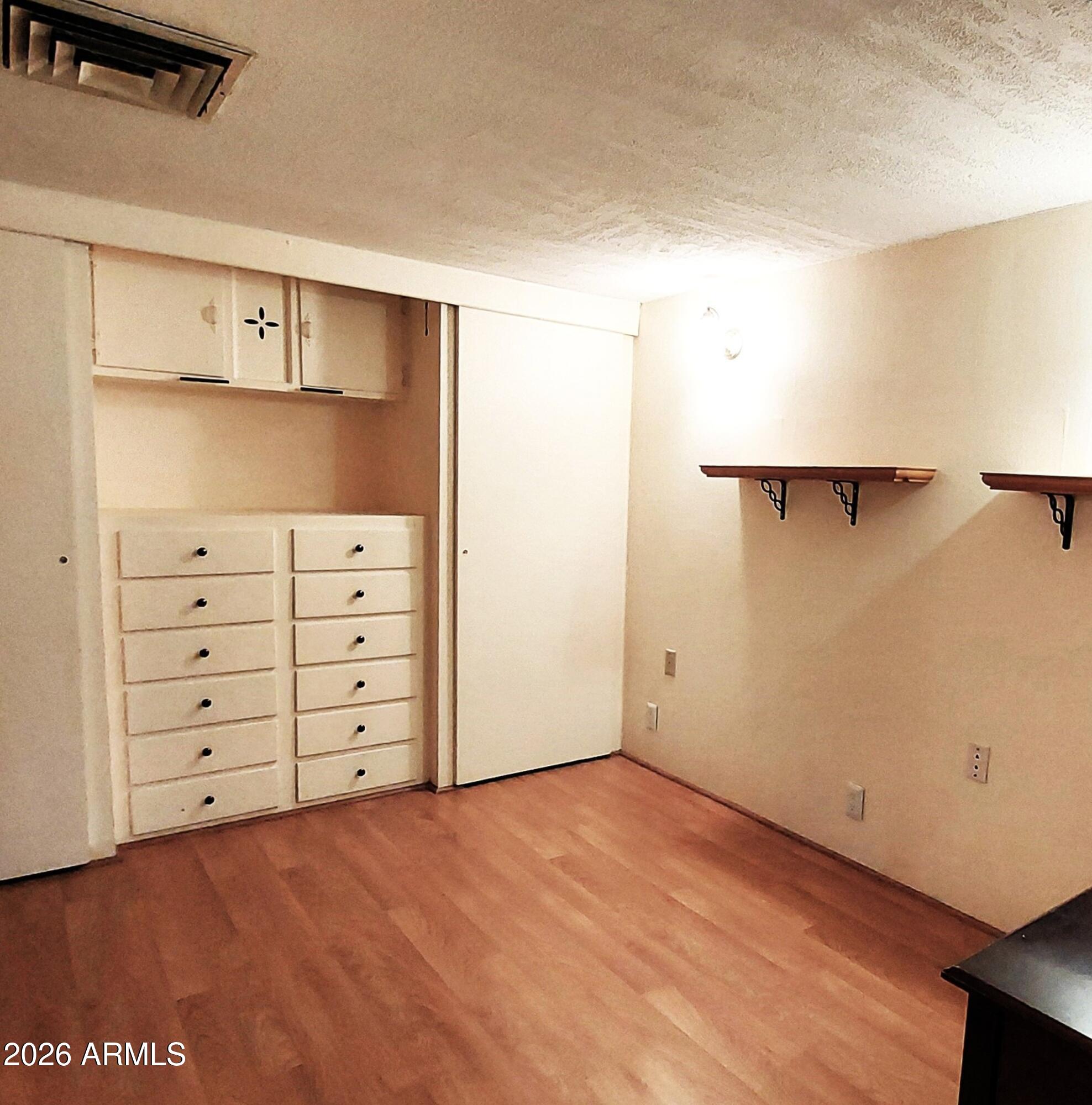 6700 East Thomas Road, Unit 25 Scottsdale, AZ 85251 - Photo 12 of 29 a view of an empty room