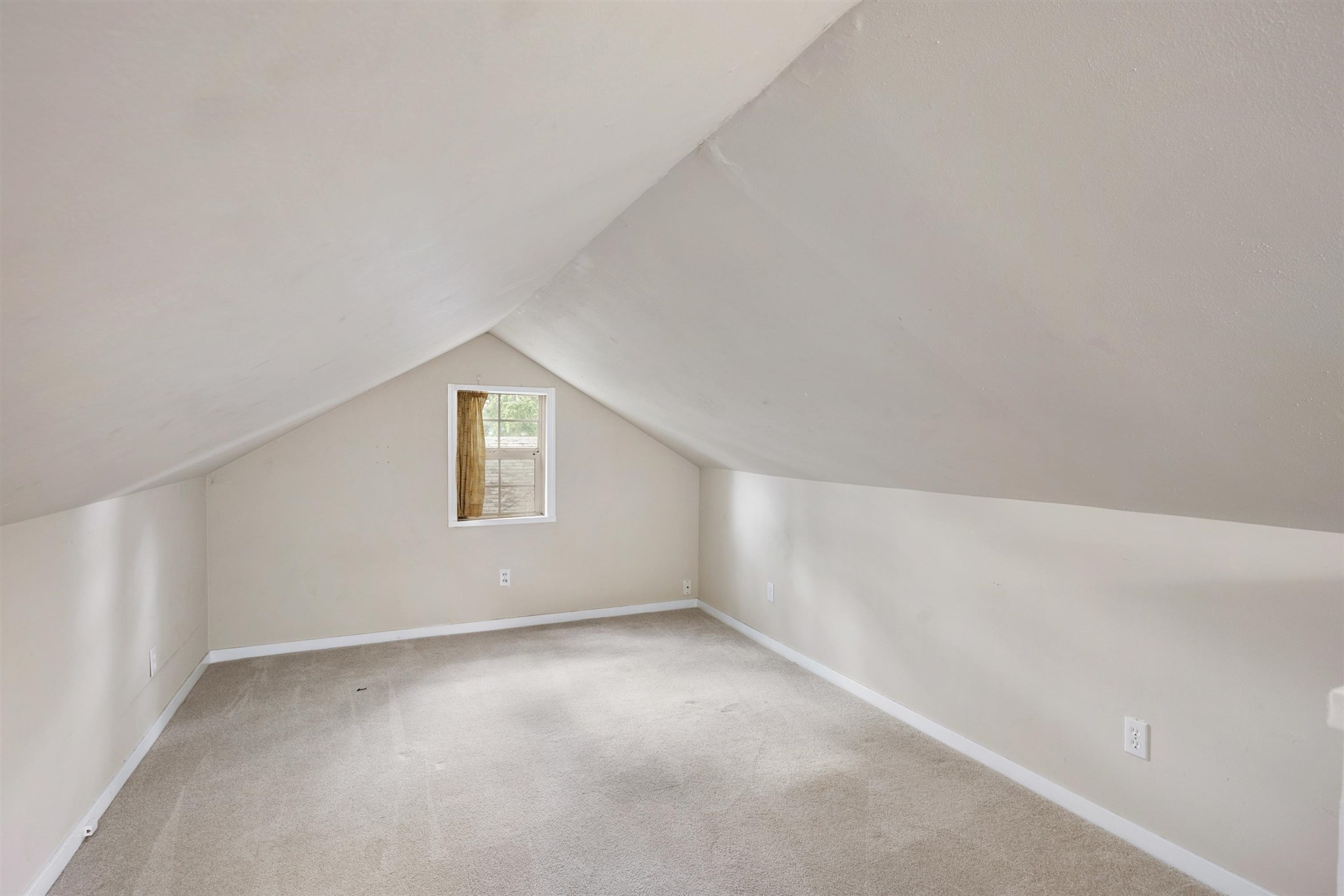 408 East Crown Avenue Spokane, WA 99207 - Photo 13 of 22