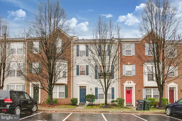 $3,300 | 13665 St Johns Wood Place, Herndon, VA 20171