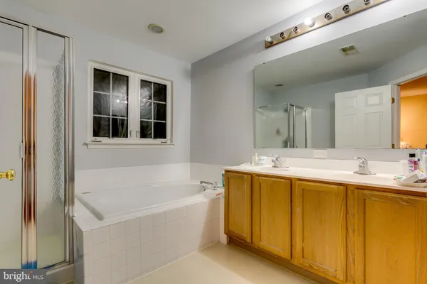 $3,300 | 13665 St Johns Wood Place, Herndon, VA 20171