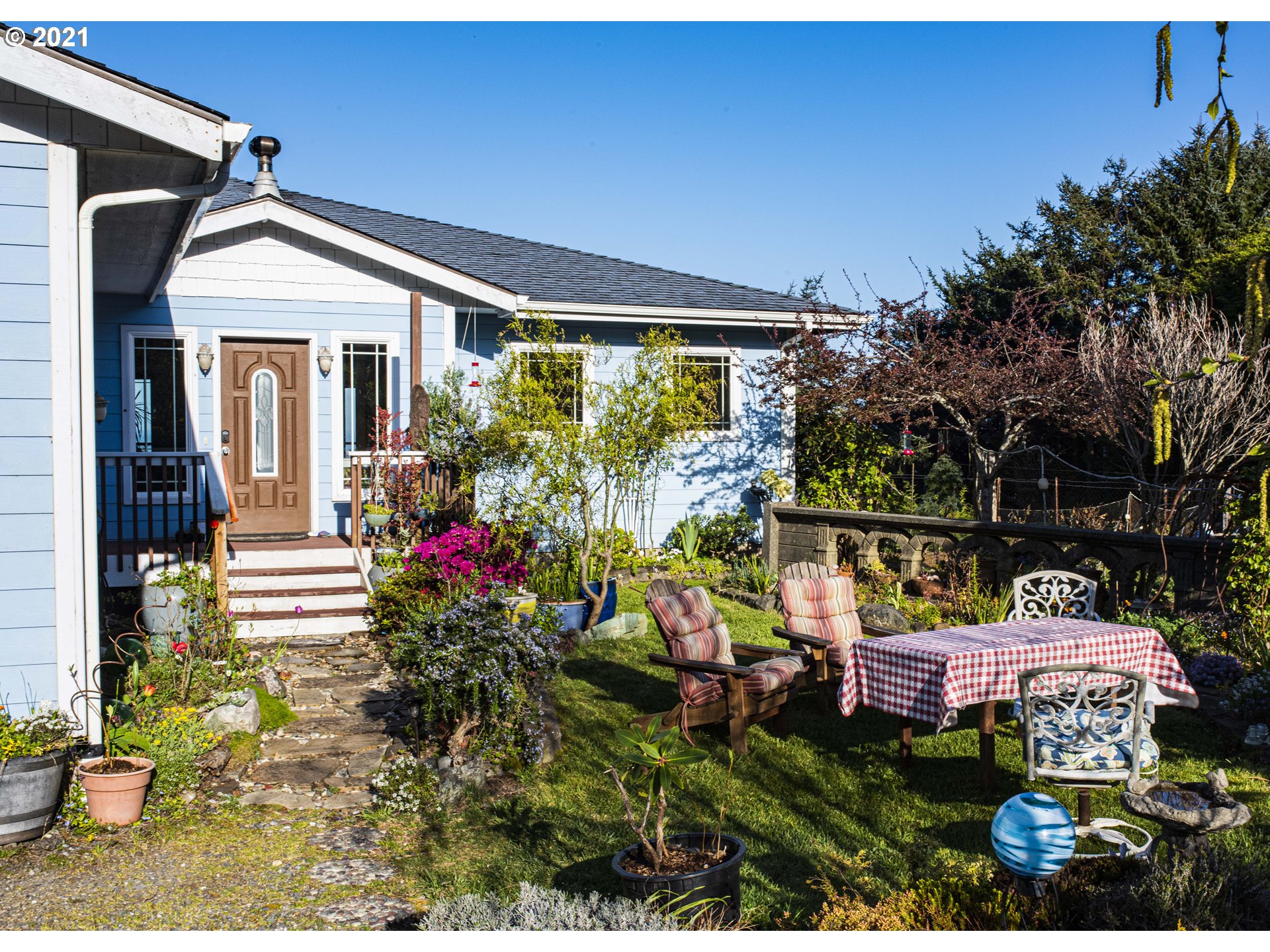 33982 Ophir Road Gold Beach, OR 97444 - Photo 1 of 20 Gallery Image 1