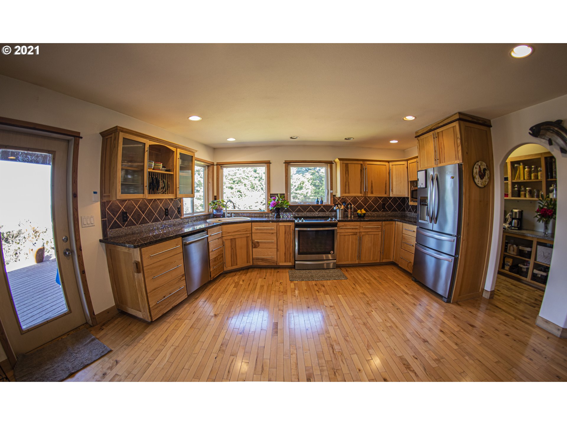 33982 Ophir Road Gold Beach, OR 97444 - Photo 10 of 20 Gallery Image 10