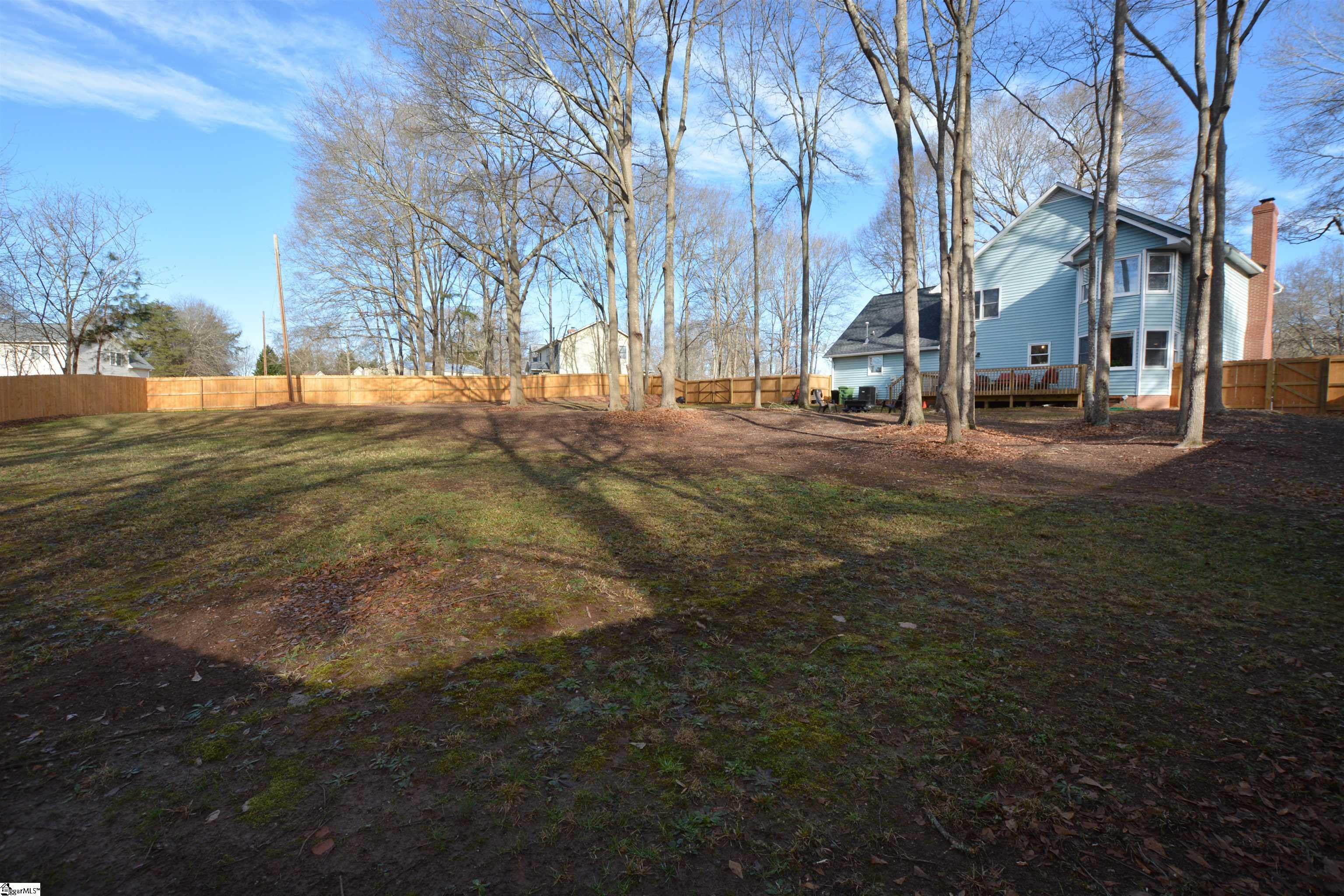 905 Brooks Road Mauldin, SC 29662 - Photo 5 of 36 Gallery Image 5