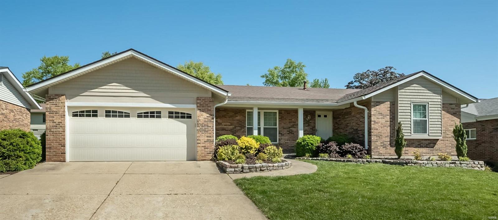 2149 Olde Winery Road St. Louis, MO 63129 - Photo 1 of 23