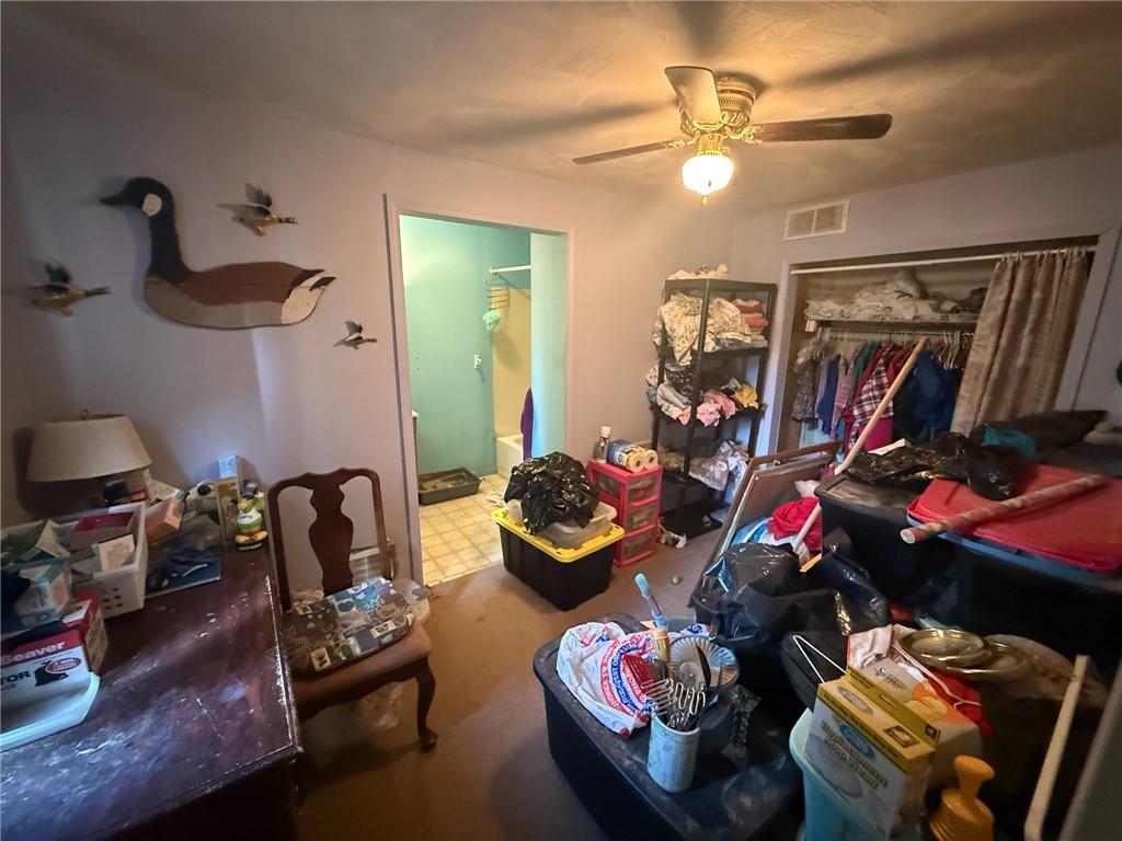 810 10th Street McKees Rocks, PA 15136 - Photo 3 of 31