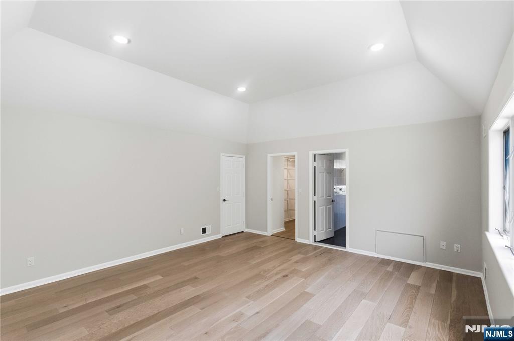 131 Haase Avenue Paramus, NJ 07652 - Photo 28 of 50