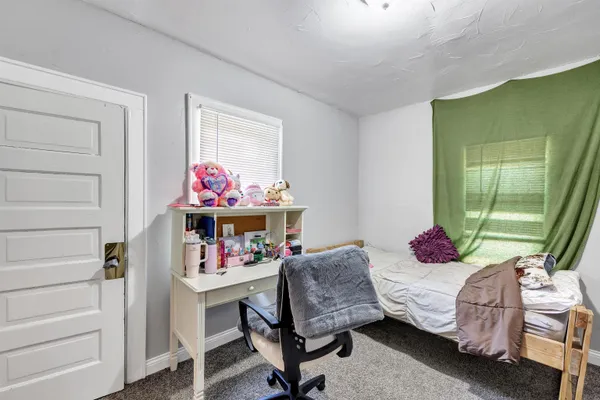 $299,900 | 712 South Maple Avenue, Green Bay, WI 54304