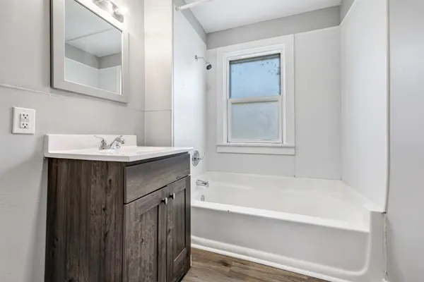 $299,900 | 712 South Maple Avenue, Green Bay, WI 54304