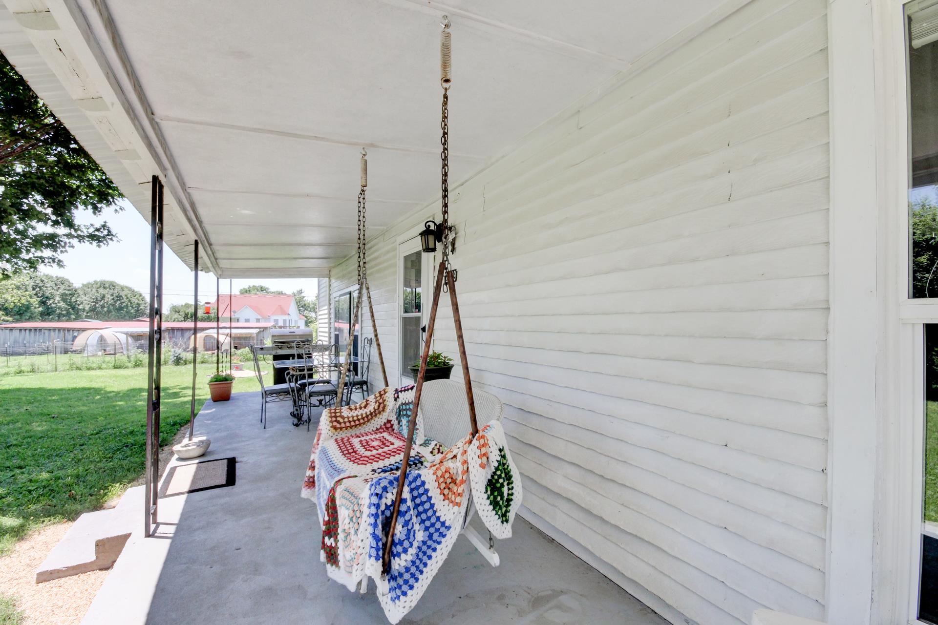 2759 Jarrell Ridge Road Clarksville, TN 37043 - Photo 4 of 28 Gallery Image 4