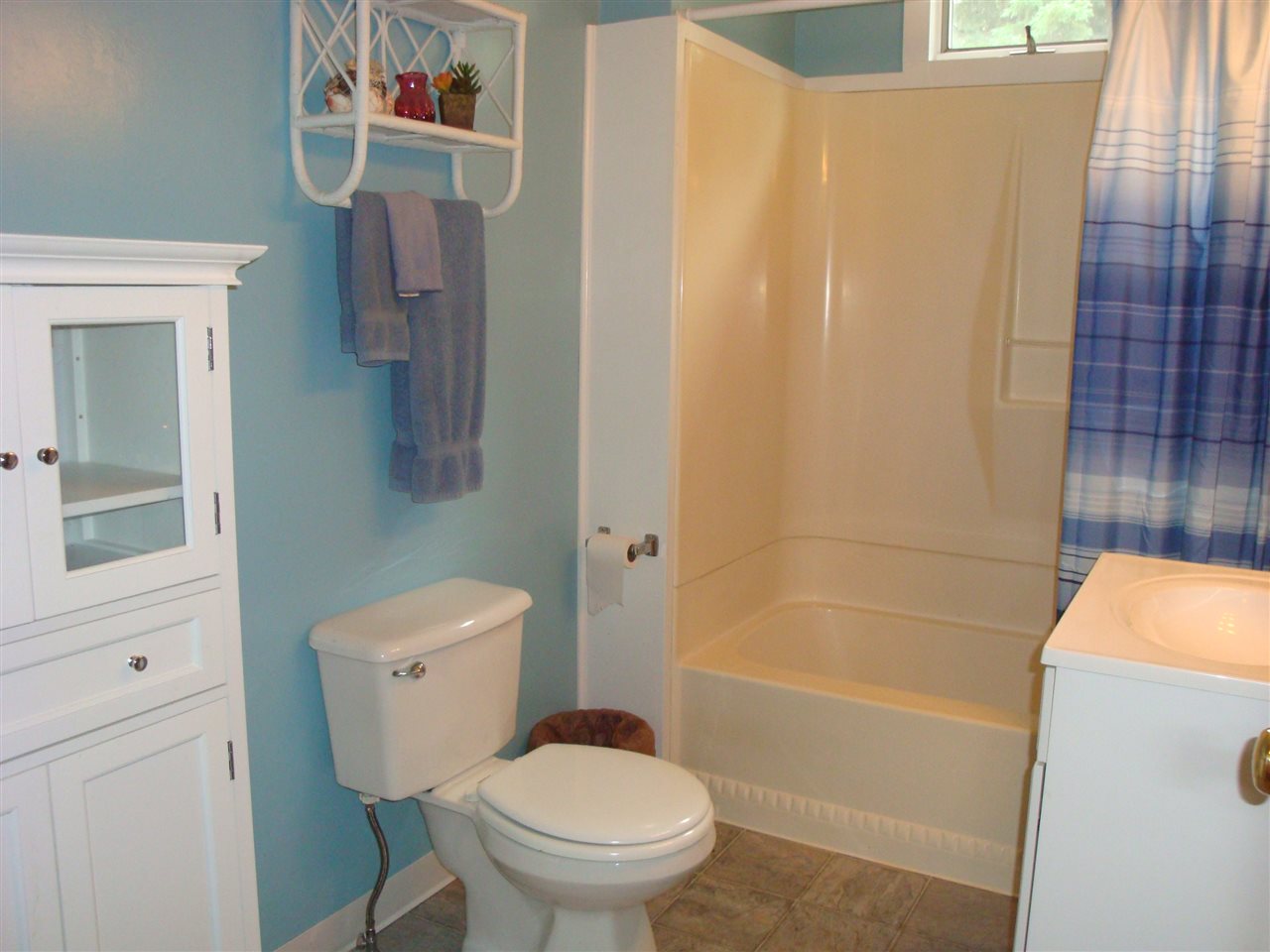 31 Frost Road Putney, VT 05346 - Photo 17 of 25