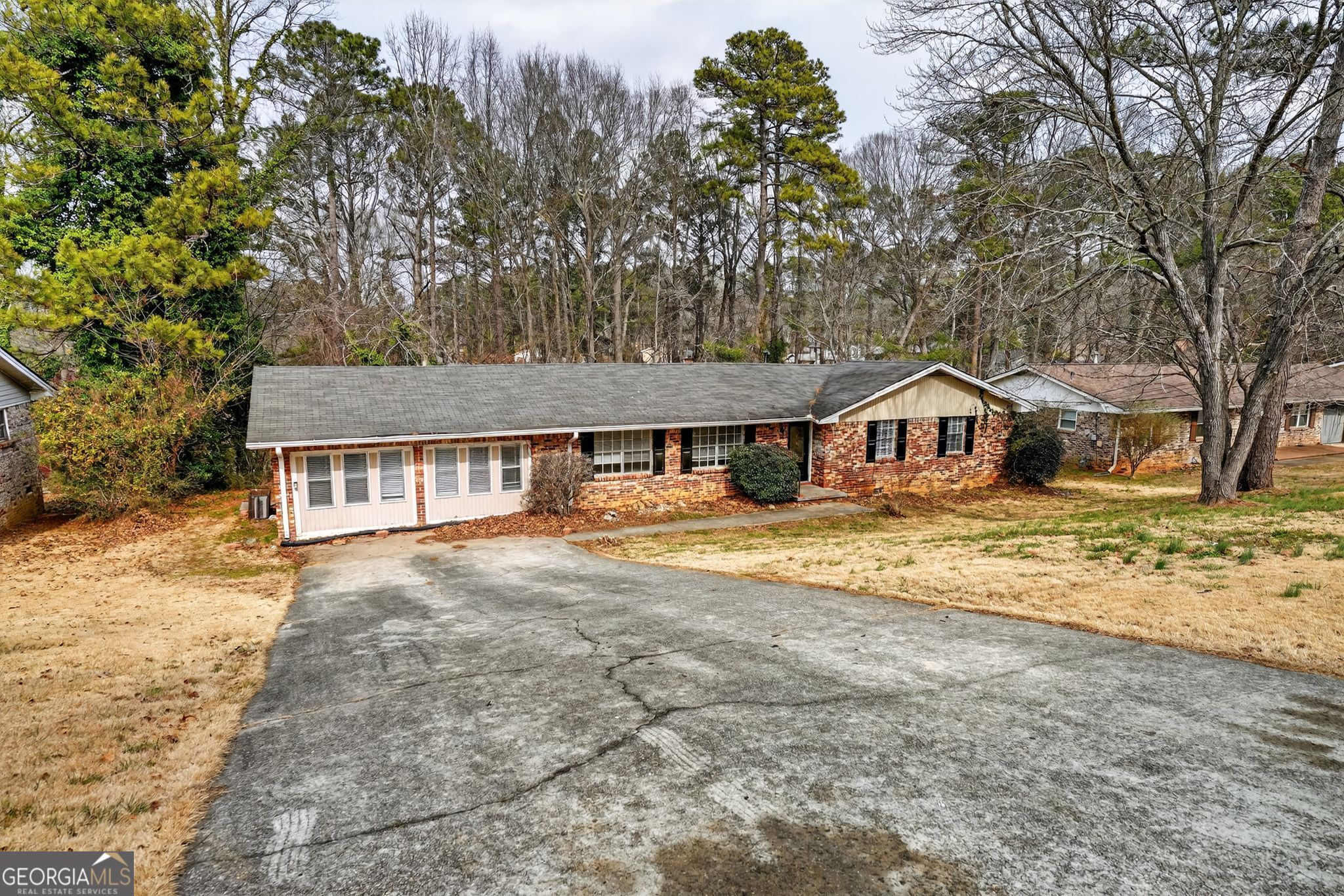 2234 7 Oaks Circle Conley, GA 30288 - Photo 2 of 32