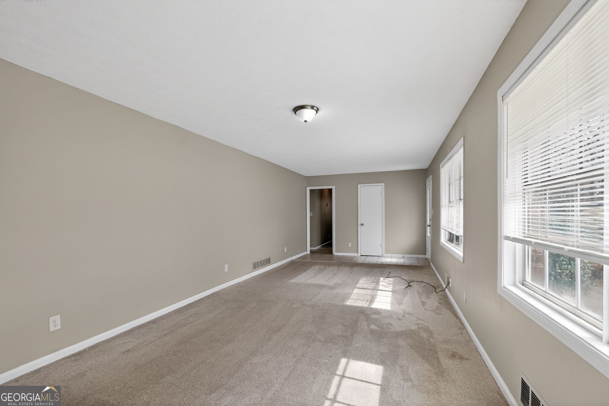 2234 7 Oaks Circle Conley, GA 30288 - Photo 9 of 32