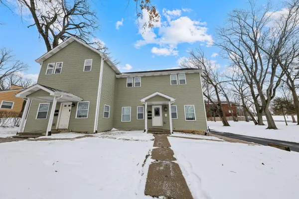 $1,000 | 357 South Greenwich Street, Unit 6, Valparaiso, IN 46383