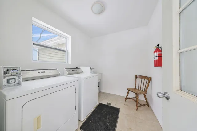 $1,050 | 357 South Greenwich Street, Unit 6, Valparaiso, IN 46383