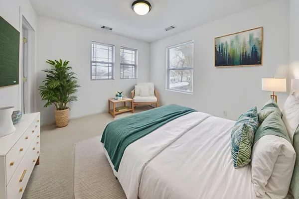 $1,000 | 357 South Greenwich Street, Unit 6, Valparaiso, IN 46383