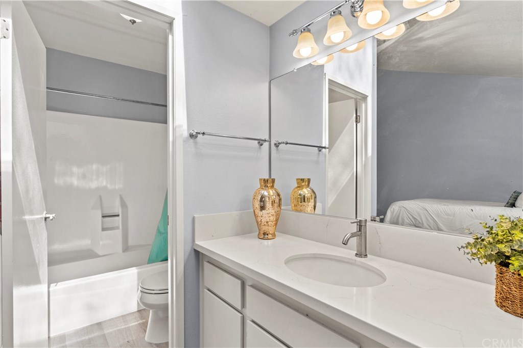 90 Lakepines Irvine, CA 92620 - Photo 7 of 12