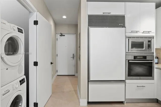 $6,850 | 6799 Collins Avenue, Unit 209, Miami Beach, FL 33141