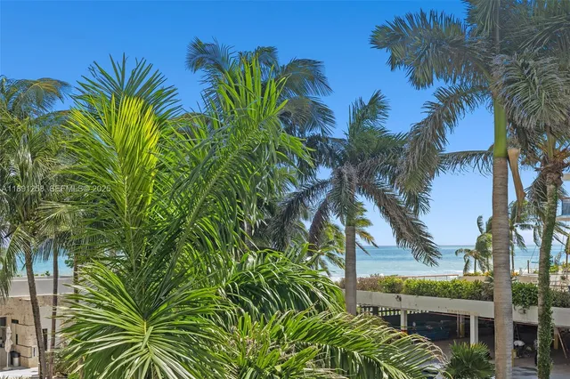 $6,850 | 6799 Collins Avenue, Unit 209, Miami Beach, FL 33141