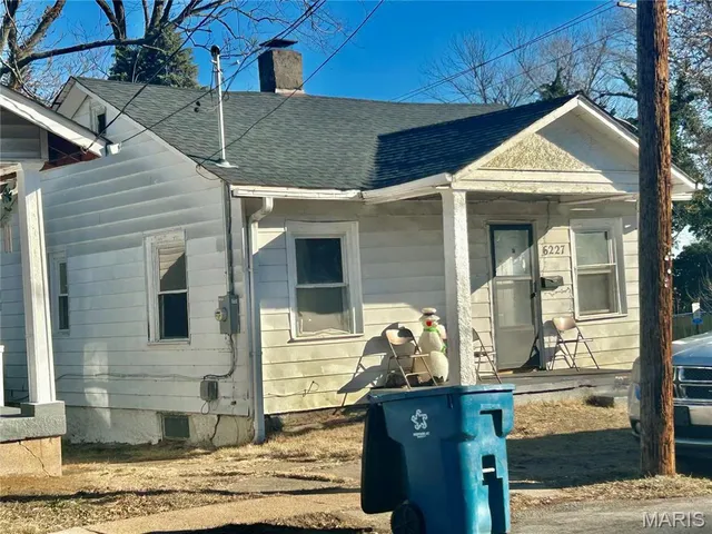 $69,900 | 6227 Greer Avenue, Pine Lawn, MO 63121
