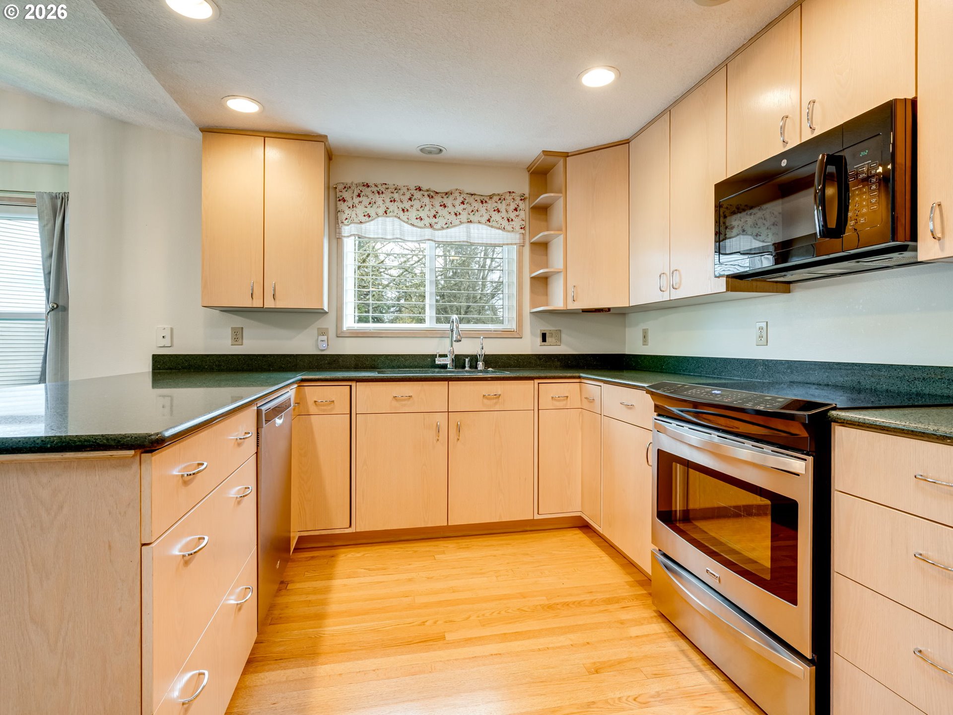 15917 Northeast Union Road, Unit 114 Ridgefield, WA 98642 - Photo 7 of 45