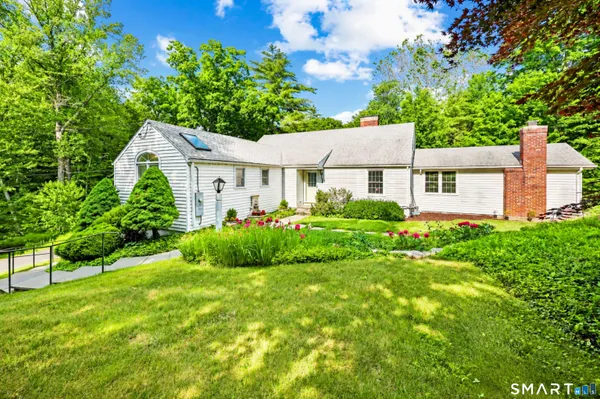 $524,900 | 380 Lovely Street, Avon, CT 06001