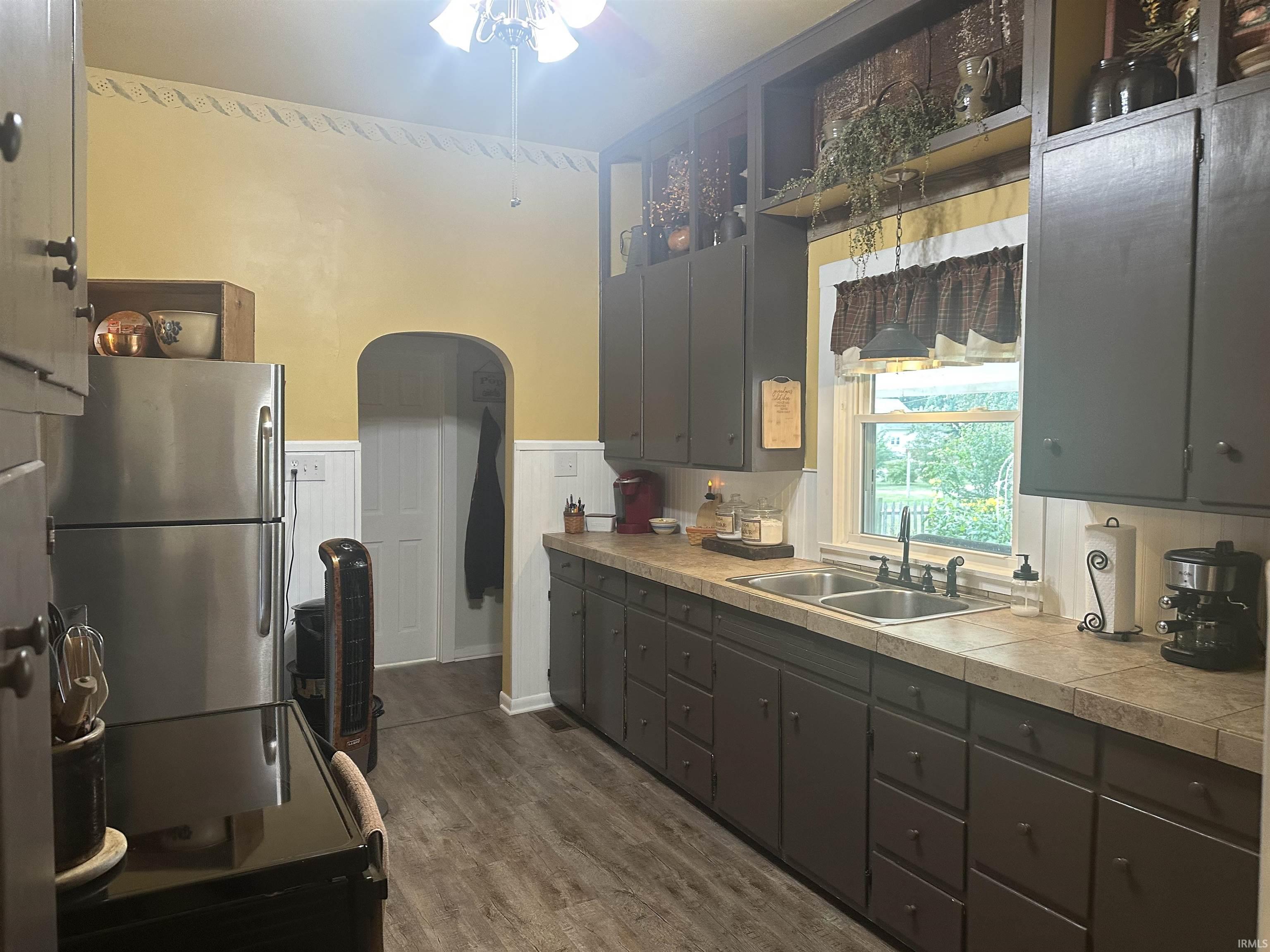 629 R Street Bedford, IN 47421 - Photo 7 of 18