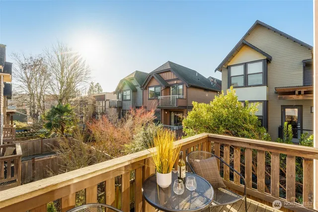 $885,000 | 213 North 39th Street, Unit C, Seattle, WA 98103