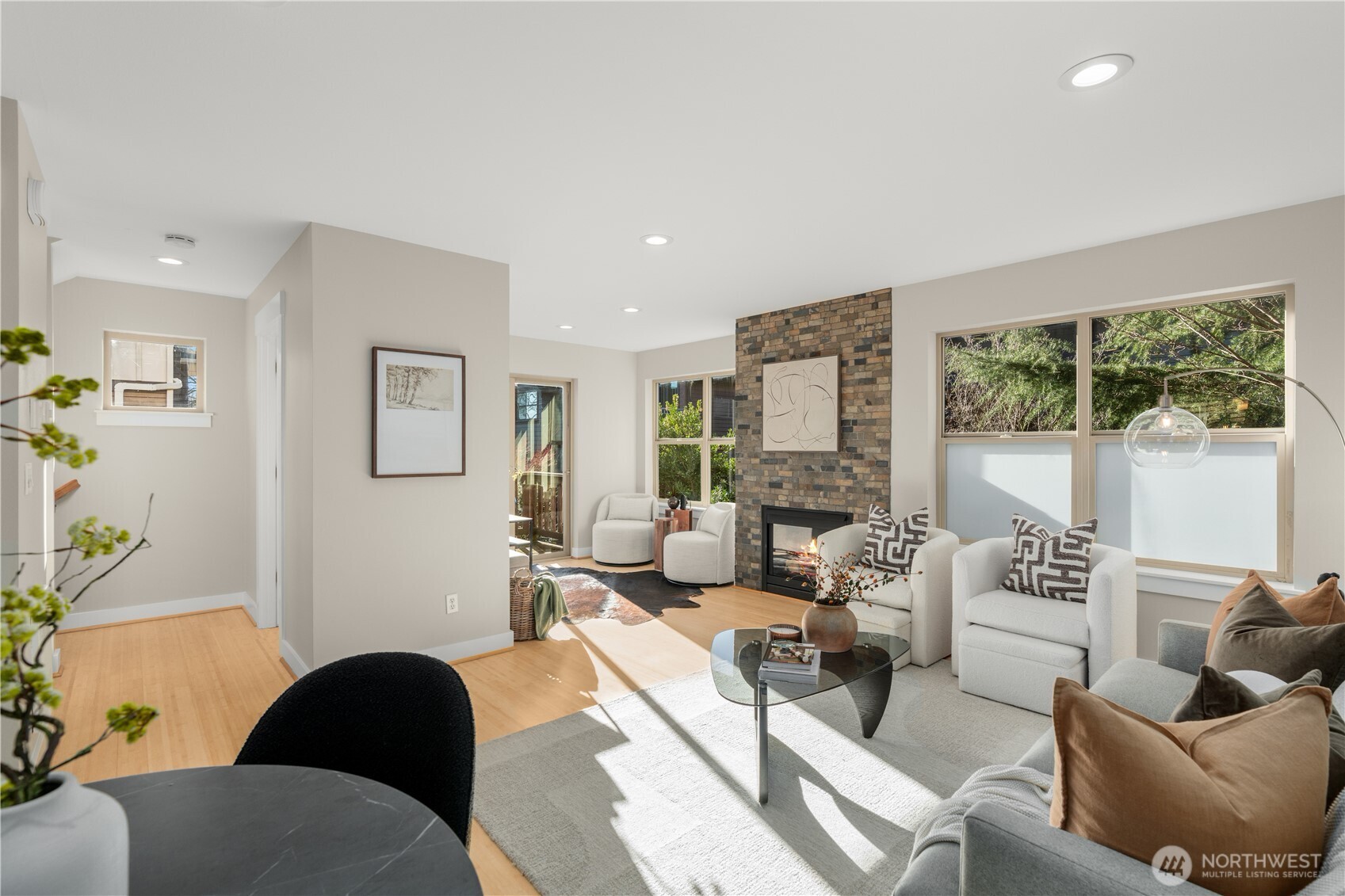 213 North 39th Street, Unit C Seattle, WA 98103 - Photo 14 of 28