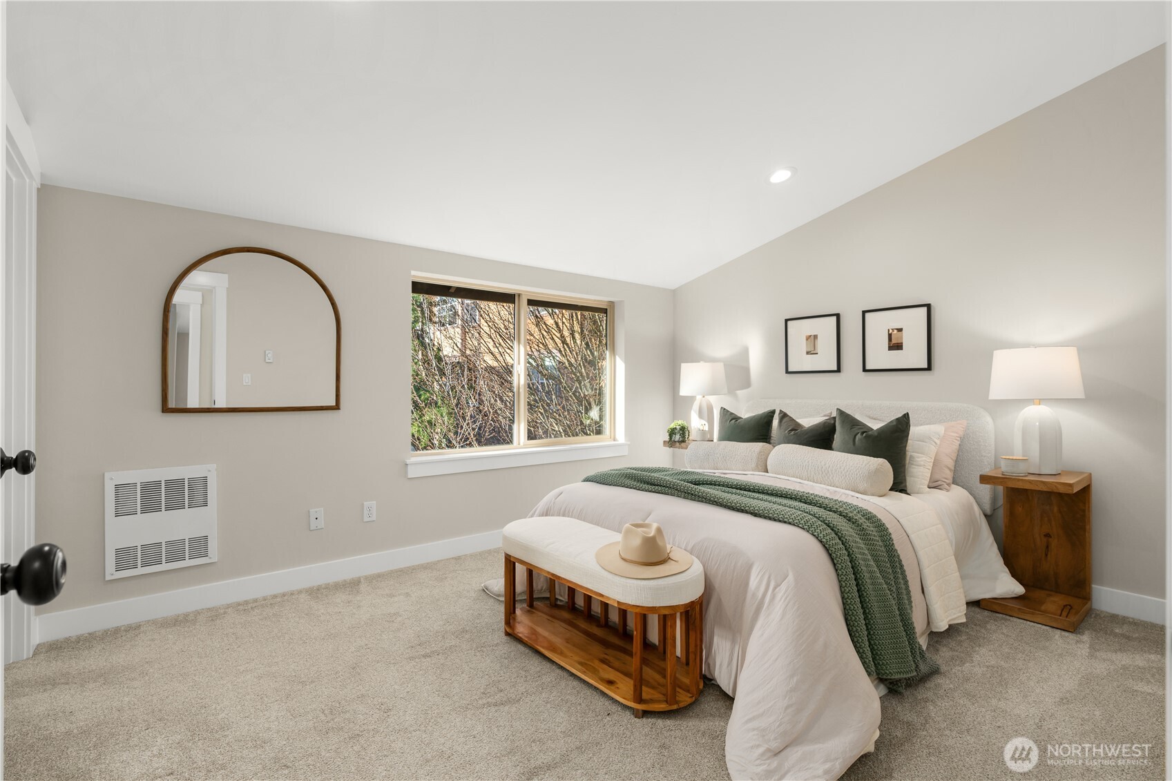 213 North 39th Street, Unit C Seattle, WA 98103 - Photo 16 of 28