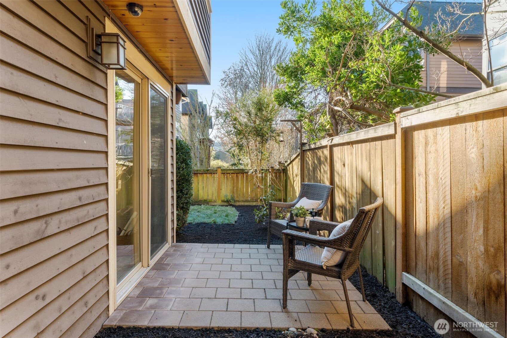 213 North 39th Street, Unit C Seattle, WA 98103 - Photo 24 of 28