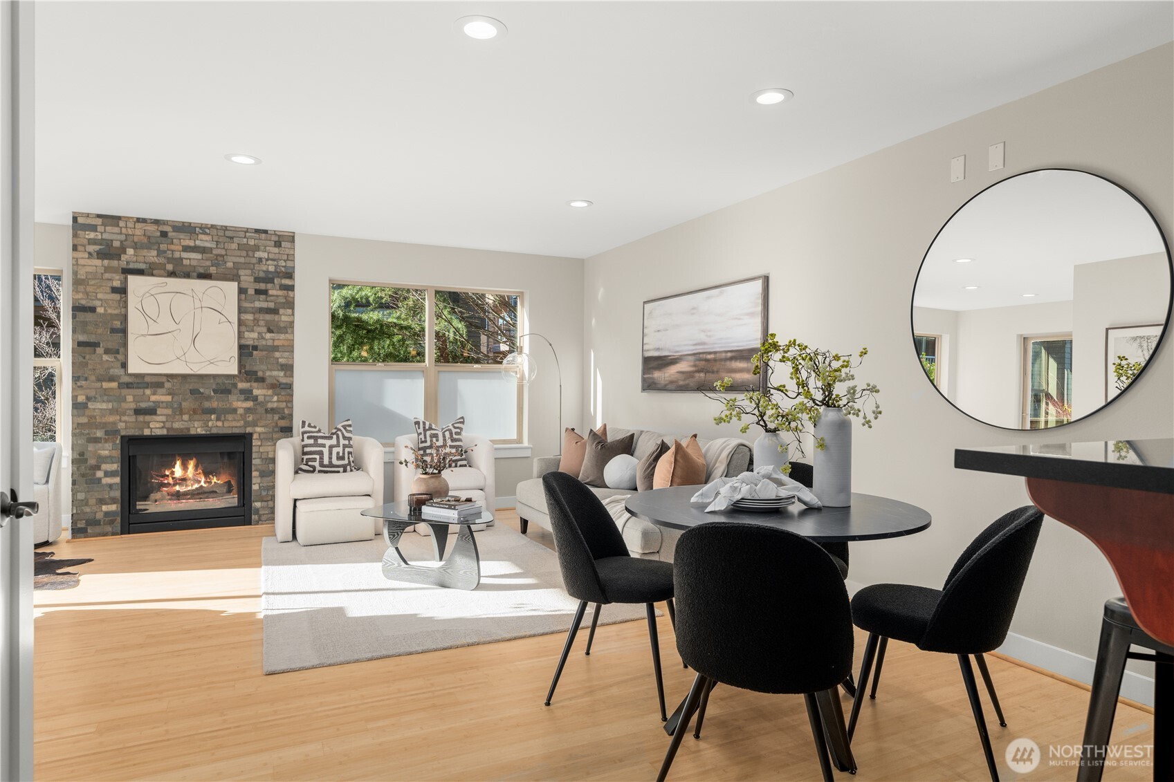 213 North 39th Street, Unit C Seattle, WA 98103 - Photo 10 of 28