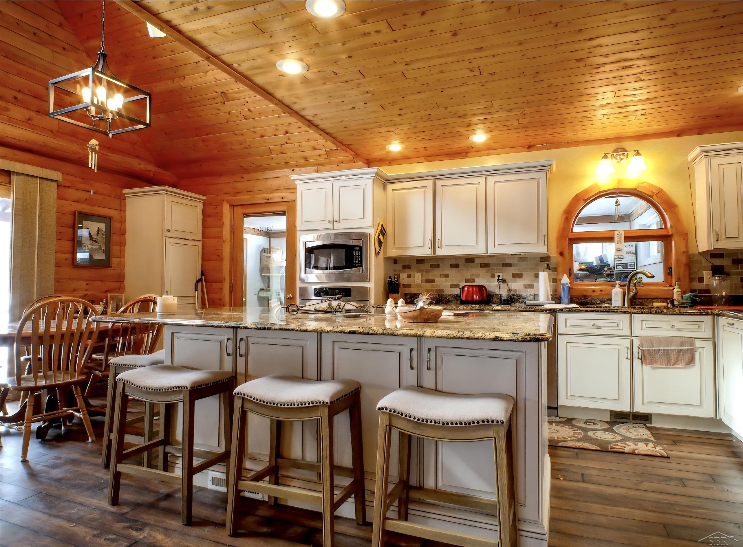 8073 Nichols Road Flushing, MI 48433 - Photo 9 of 52