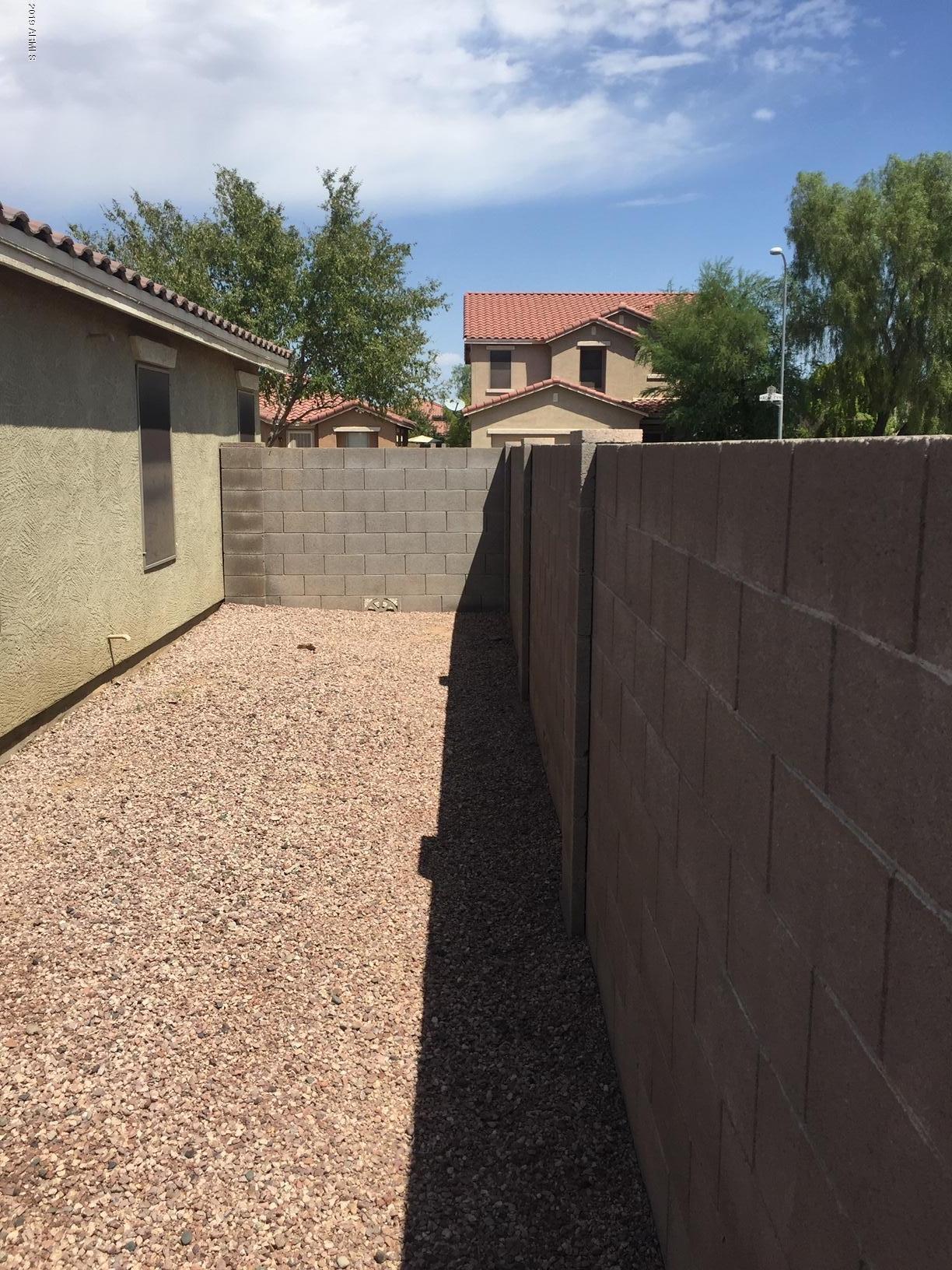 2515 West Romley Road Phoenix, AZ 85041 - Photo 18 of 20 Side of yard