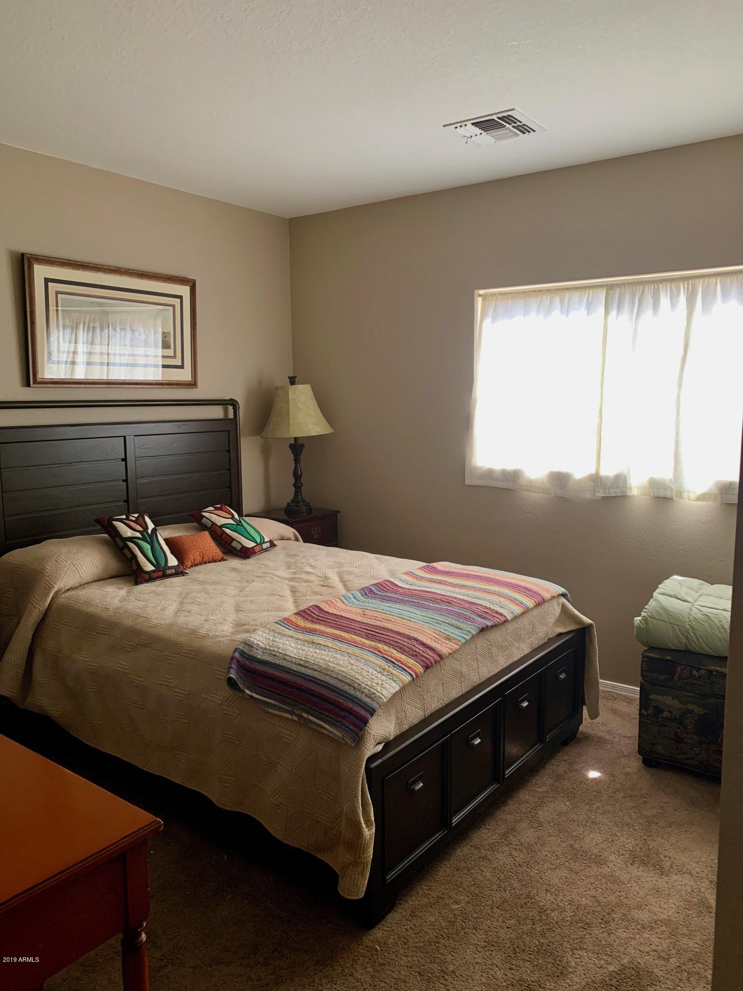 2515 West Romley Road Phoenix, AZ 85041 - Photo 10 of 20 Guest bedroom