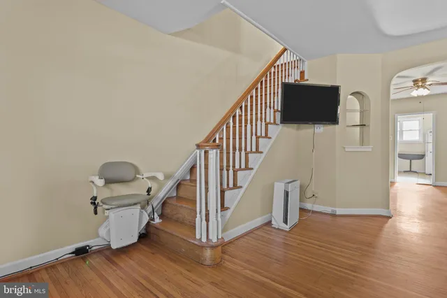a view of entryway with wooden floor