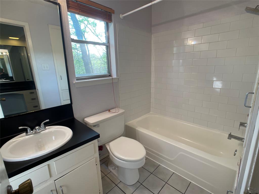 6307 Shadow Valley Drive Austin, TX 78731 - Photo 20 of 24