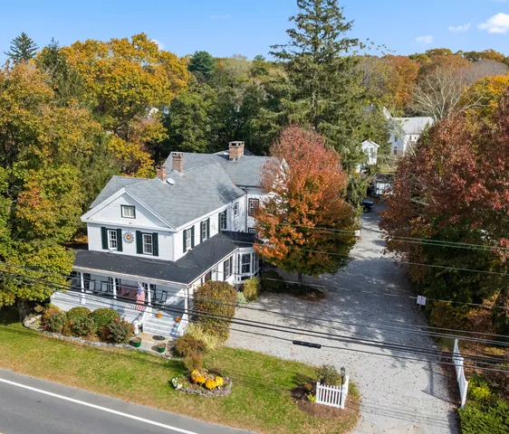 $1,199,999 | 209 Main Street, Deep River, CT 06417