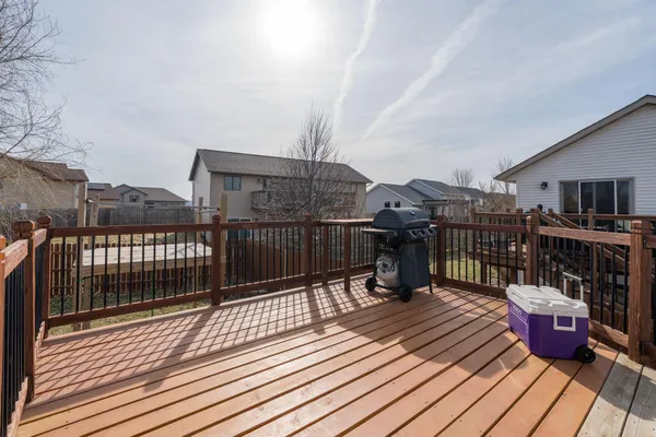 $320,000 | 220 Cole Court, Mankato, MN 56001