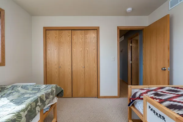 $314,900 | 220 Cole Court, Mankato, MN 56001