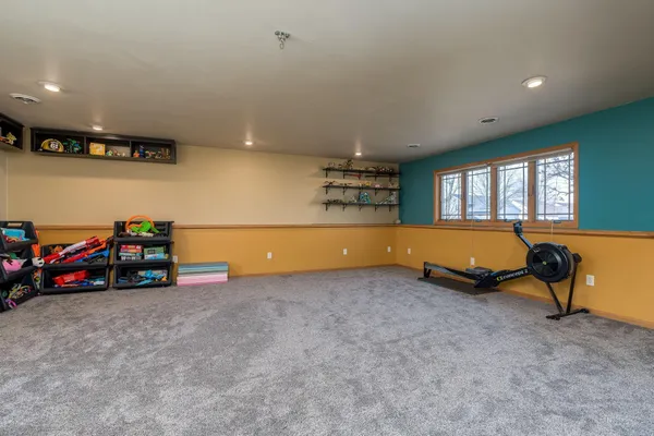 $314,900 | 220 Cole Court, Mankato, MN 56001