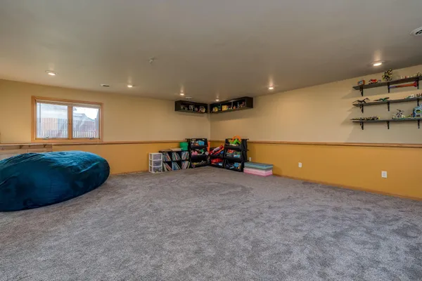 $320,000 | 220 Cole Court, Mankato, MN 56001