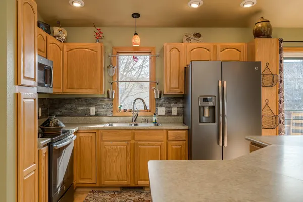 $320,000 | 220 Cole Court, Mankato, MN 56001